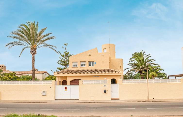 Apartamento con Vistas al Mar, Piscina y Wifi Cerca de Playa Lebeche in Playa El Arenal/Playa Pedrucho (La Manga), San Javier