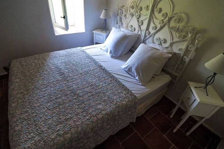 Location de vacances pour 2 personnes, avec jardin et terrasse à Saint-André-de-Roquepertuis - 3