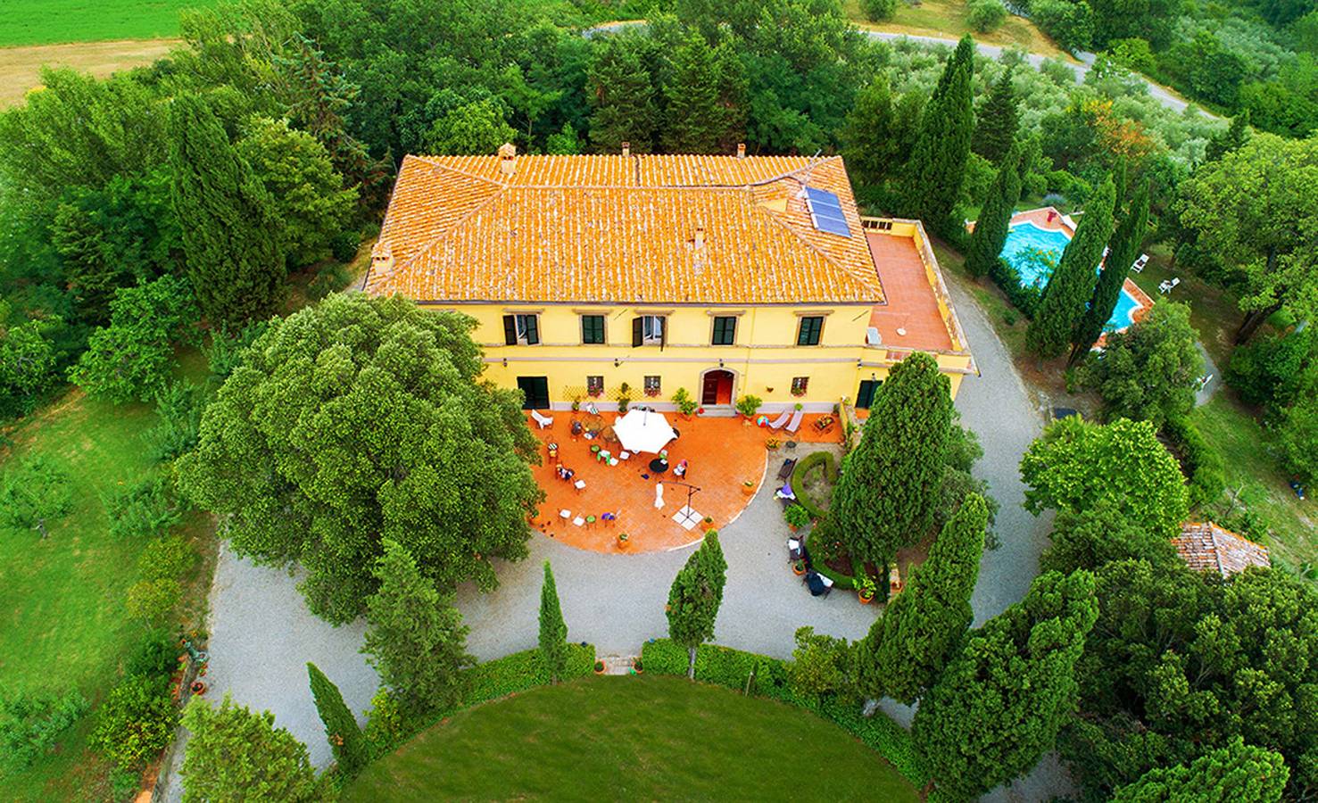 Amore Rentals - Villa Il Giardino con Piscina Privata e Giardino, Ideale per Matrimoni in Radicofani, Val d’Orcia