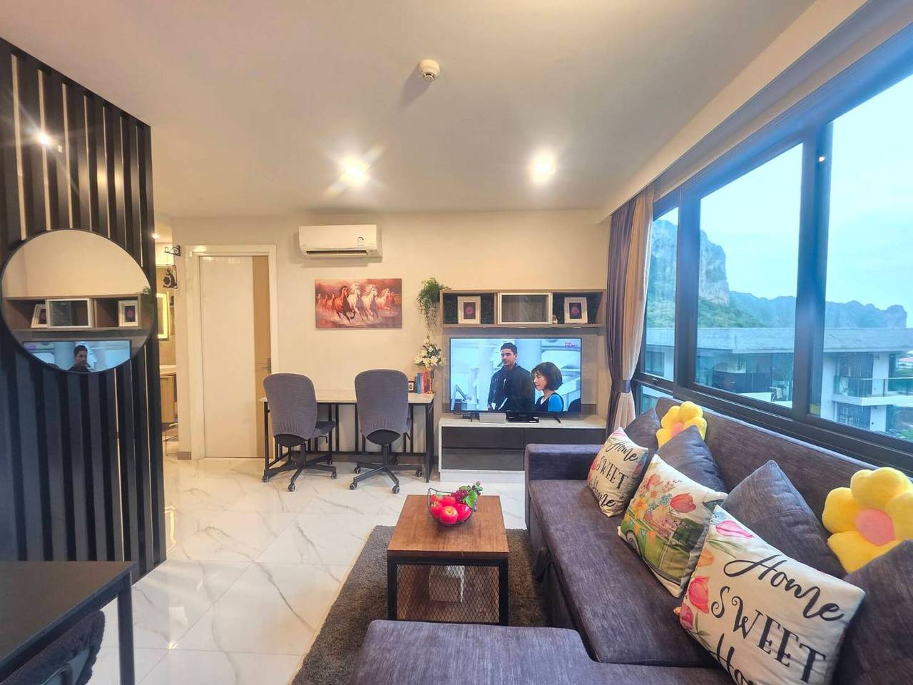 Apartamento entero, A305 - Bonito apartamento de 1 dormitorio con vistas al mar a 300 m de la playa de Ao Nang in Ao Nang, Provincia de Krabi