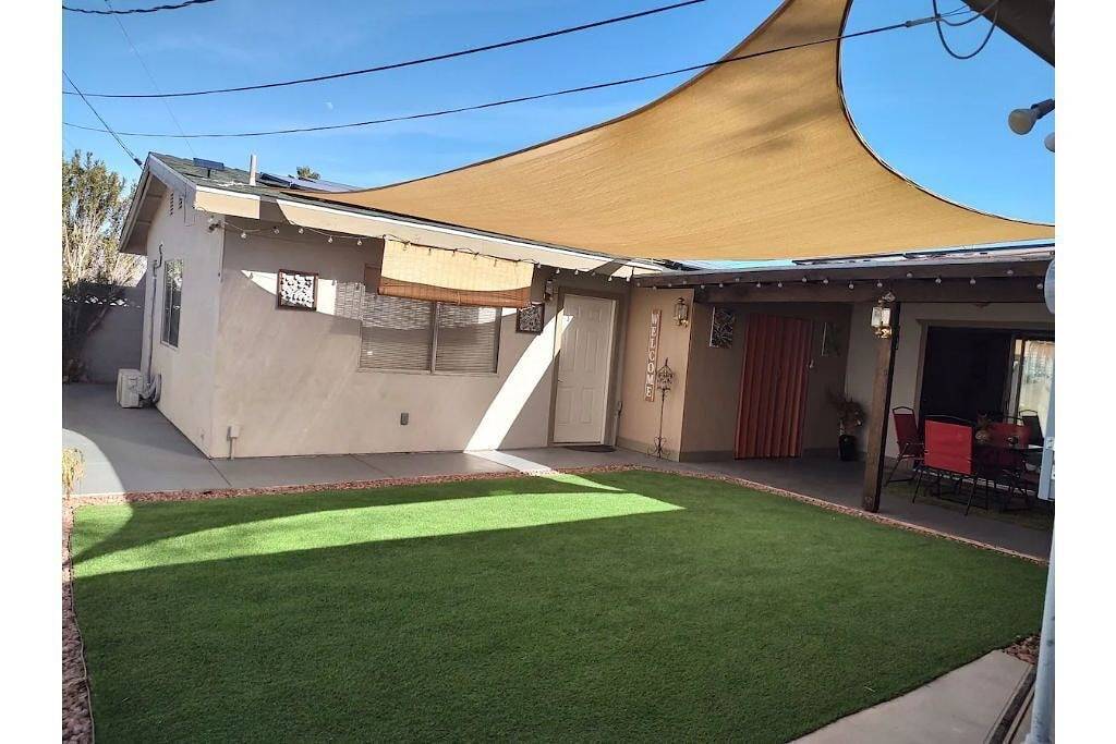 Cozy 3 Br with Pool Table 10 Mins from Downtown in Las Vegas, Nevada