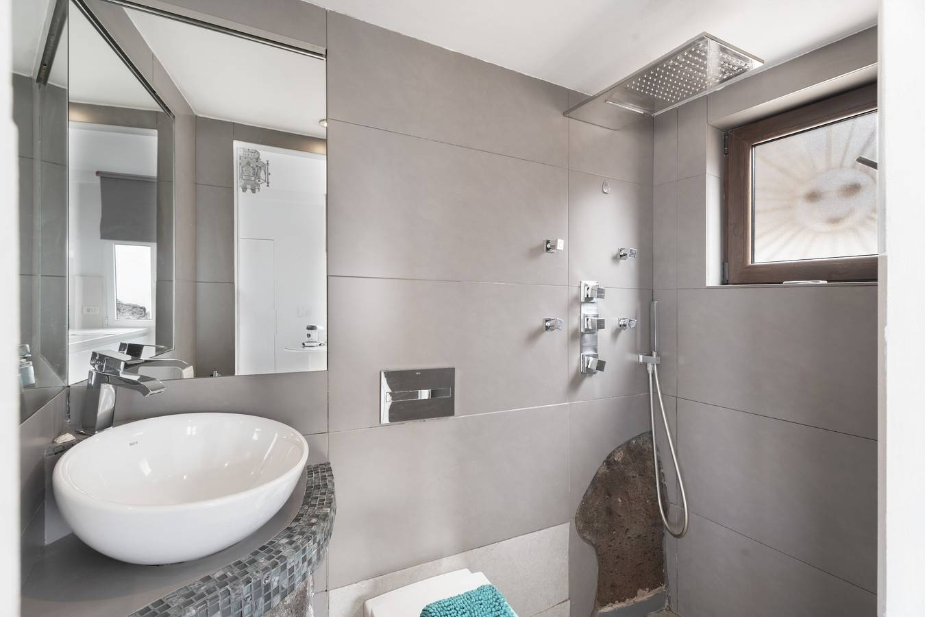 Vakantiehuis 'Tucadam Suites' met zeezicht, privéterras en Wi-Fi, foto 6
