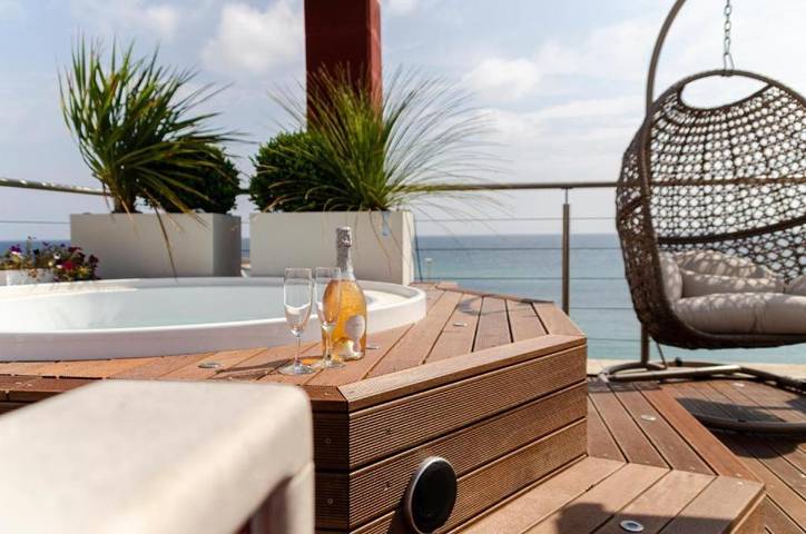 Chambre d’hôte pour 2 personnes, avec jardin ainsi que jacuzzi et piscine, adapté aux familles à Fasano - 2