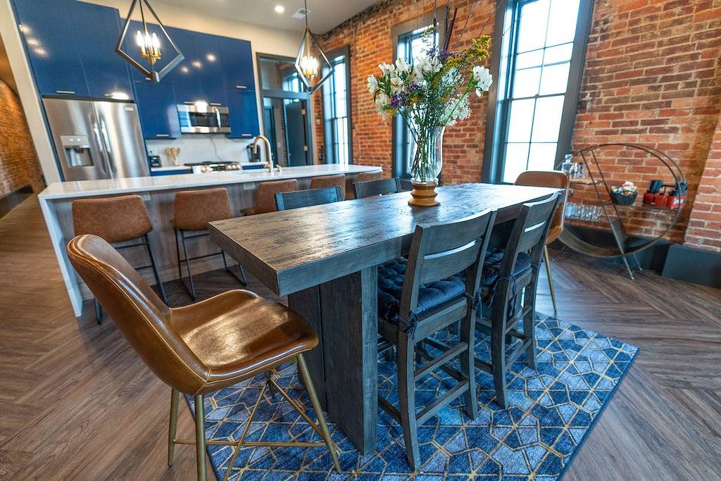 Ganze Wohnung, New Historic Downtown Loft in New Albany, Indiana