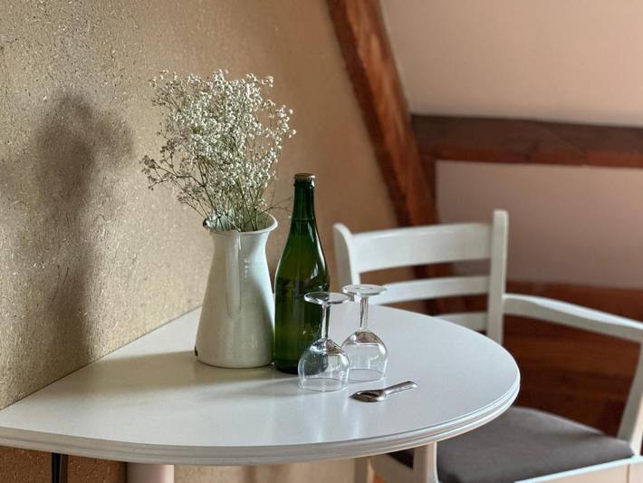 Location de vacances pour 2 personnes, avec jardin ainsi que terrasse et vue dans Epen - 4