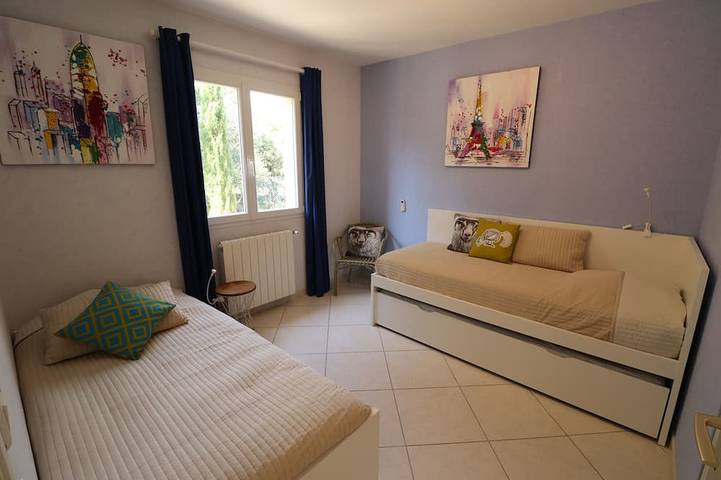 Location de vacances pour 7 personnes, avec jardin à Méjannes-le-Clap - 4