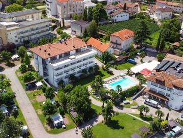Bungalow für 2 Personen, mit Garten in Norditalien
