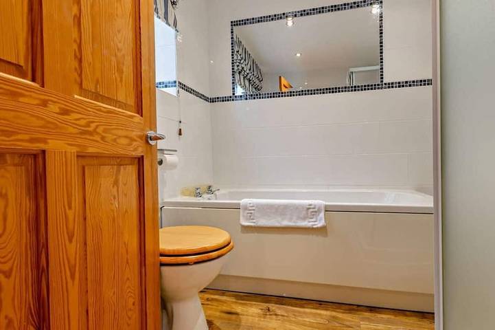 2 Bed in Brixham in Brixham, Torbay