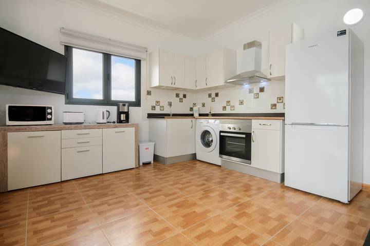 Ganze Wohnung, In der Nähe von Wanderwegen und Strand mit Wintergarten - Appartement Ye in Ye, Haría