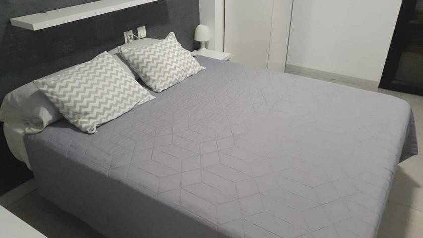 Gîte pour 6 personnes, avec vue et terrasse à Piles - 4