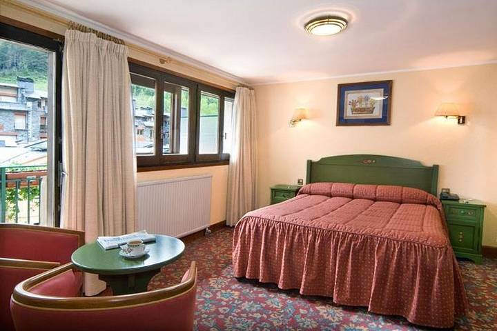 Hôtel pour 2 personnes, avec Jacuzzi ainsi que Jardin et Sauna en Andorre - 3