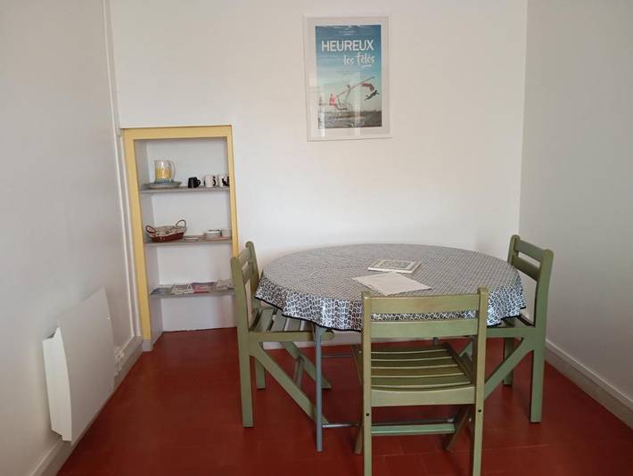 Gîte pour 4 personnes, avec Terrasse ainsi que Jardin et Vue à Saint-Amand-en-Puisaye - 4