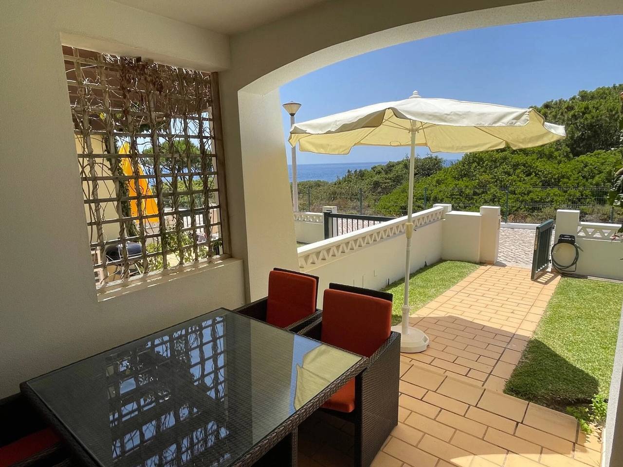 Komfortables Haus, Meerblick - 4 Pers. in Lagoa, Faro Distrikt