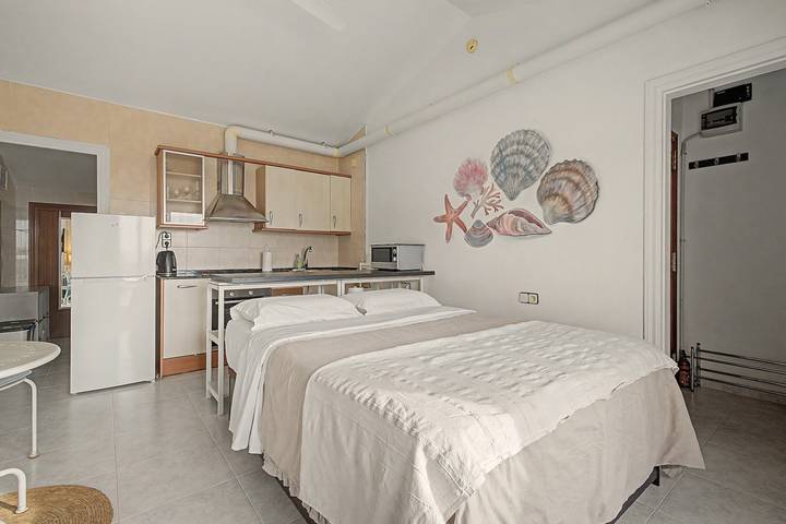 Apartamento entero, Apartamento 'Sunny Home' con vistas al mar y gran terraza in Cunit, Costa Dorada