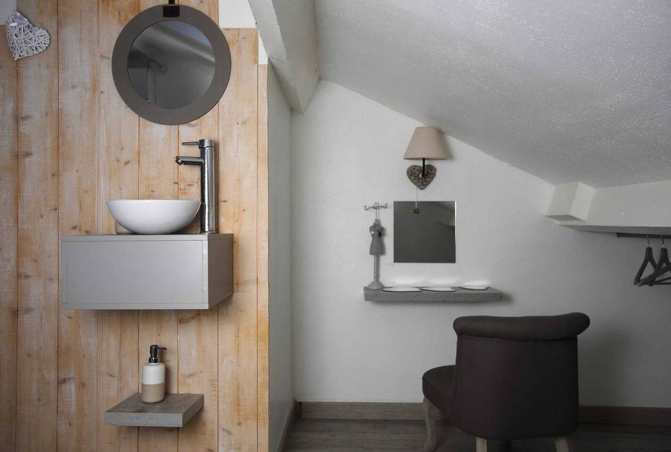 Appartement entier, Appartement cosy à Clermont-Ferrand 35 m² proche commodités in Clermont-Ferrand, Parc naturel régional des Volcans d'Auvergne