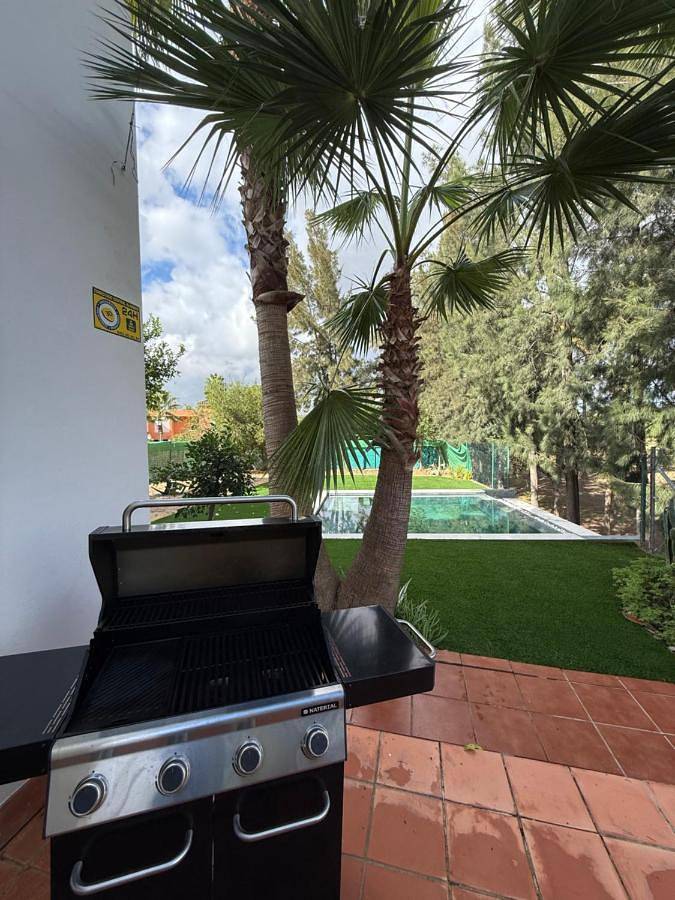 Casa rural para 9 personas, con vistas además de piscina y jardín en Aznalcázar - 3