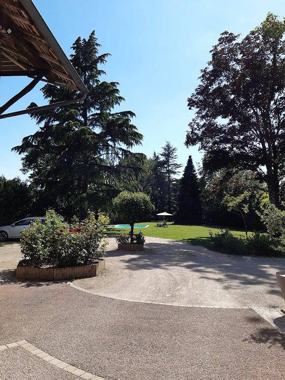 Chambre d’hôte pour 2 personnes, avec piscine et jardin dans l' Isère - 3