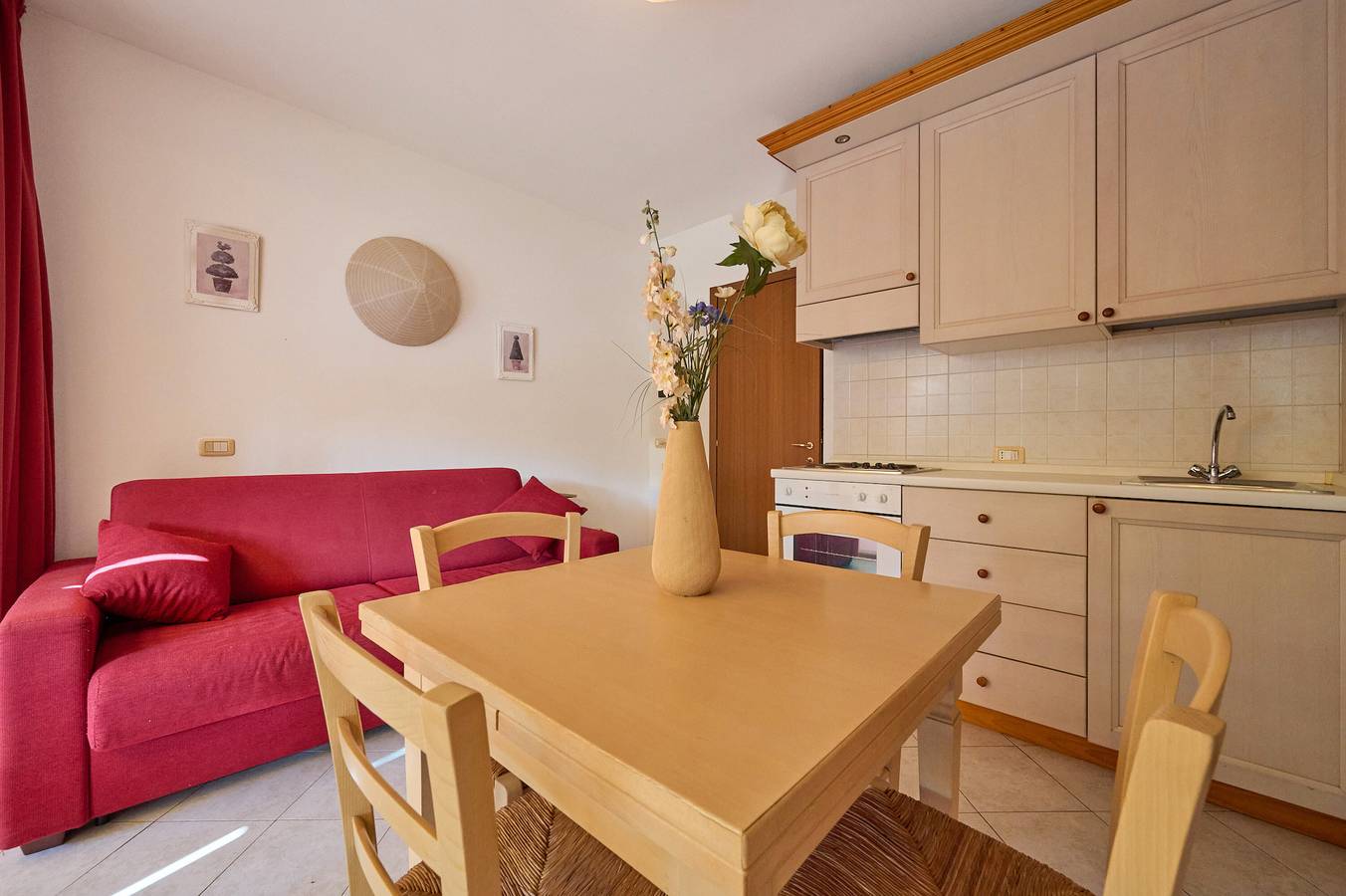 Appartement entier, Appartement 'Rex Lo Scoglietto - Bilocale 29' avec piscine partagée, terrasse privée et Wi-Fi in Castiglione della Pescaia, Province de Grosseto