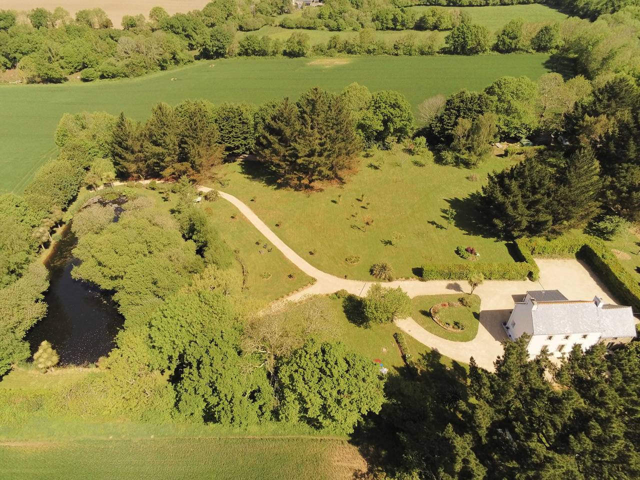 Le Refuge de la Salamandre "Ti bras" in Baye, Region de Quimper