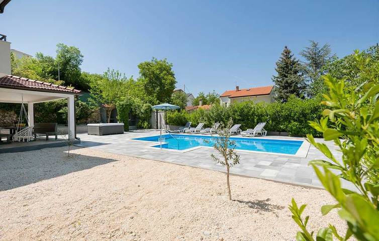 Villa Vinis Terra Familienfreundlicher Rückzugsort mit Pool in Imotski, Makarska Riviera