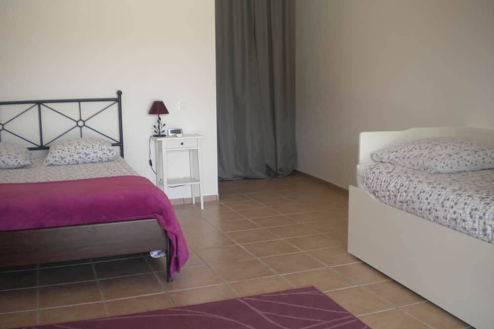 Grand gîte dans véritable havre de paix ! Réduction Juil/Août pour + de 14 pers! in Tournissan, Région de Limoux