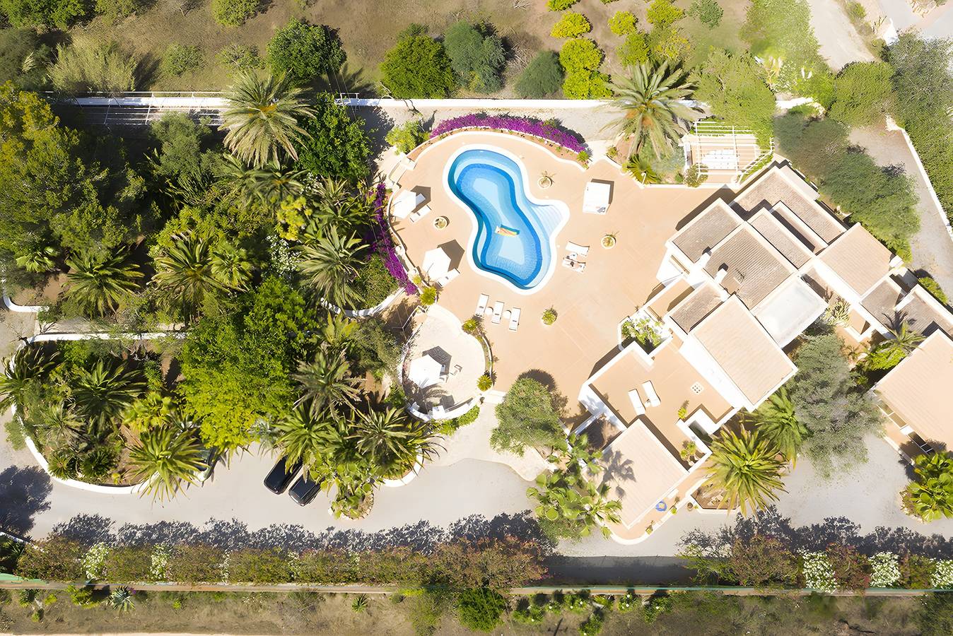 Villa de lujo "Oasis" con piscina, vistas panorámicas, Wi-Fi y amplio jardín in Nuestra Senora de Jesus, Santa Eulària des Riu