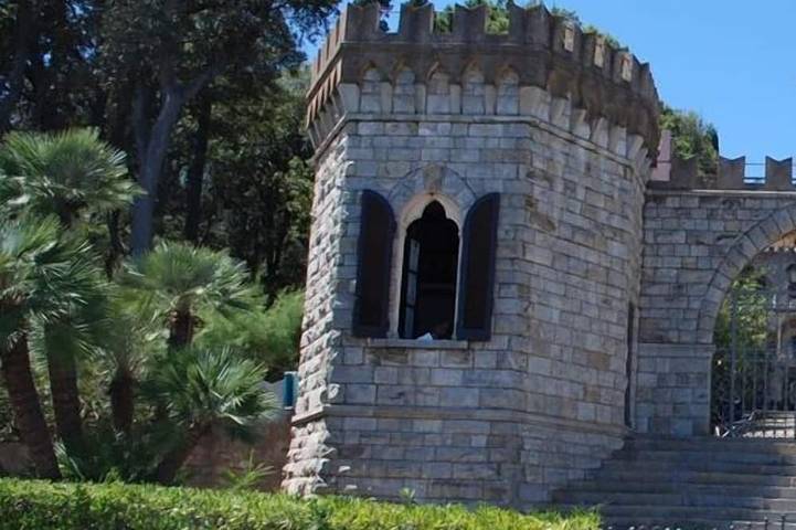 Location de vacances pour 4 personnes, avec jardin et balcon à Cavo