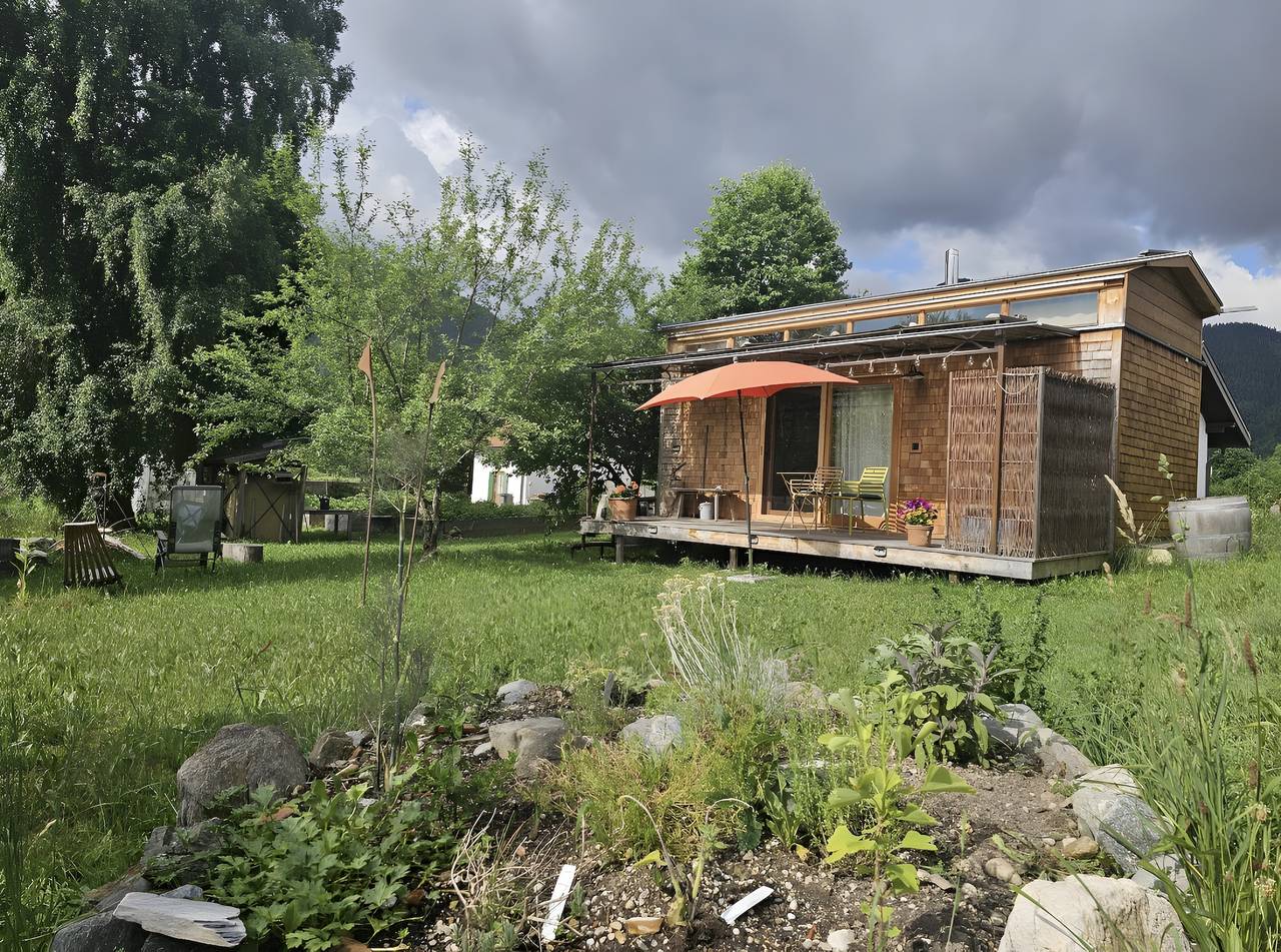 Charmantes Tiny House "Loft Süd" mit Bergblick, Wlan, Terrasse und Garten in Unterammergau, Bayerische Alpen