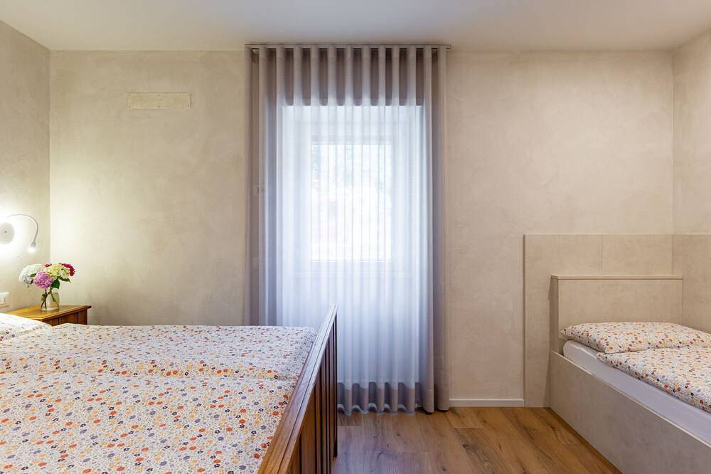 Ganze Wohnung, Ferienwohnung Adele in Novate Mezzola (Dorf), Novate Mezzola