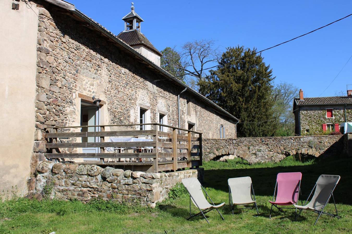 Casa de huéspedes para 8 personas con jardín in Cercié, Beaujolais