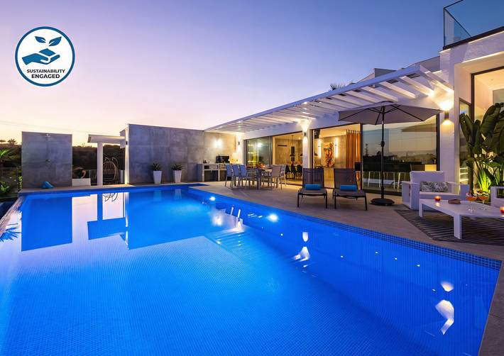 Villa voor 10 personen, met terras en tuin in Armação de Pera