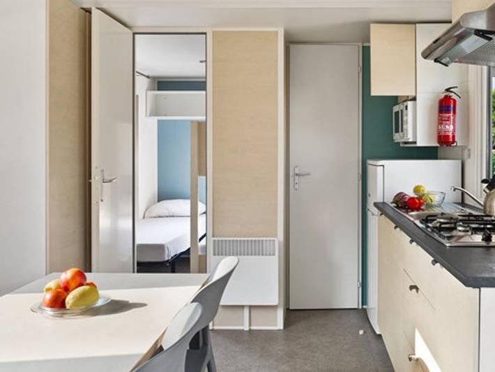 Camping Cavallino - Mobilhome 4 personas - Confort | 2 Dormitorios | Terraza elevada | Aire acondicionado. in Venecia, Laguna di Venezia