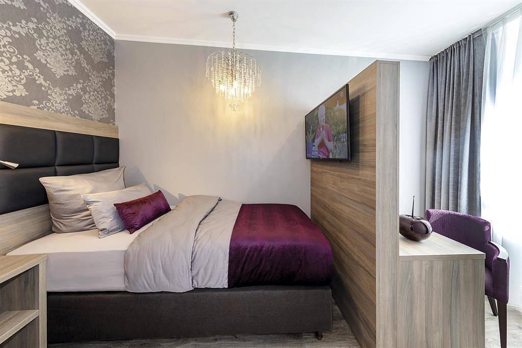 Ganze Ferienwohnung, Princesize-Apartment in Rhens, Osteifel