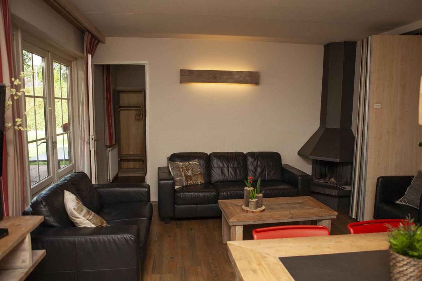 Recreatiepark De Boshoek — Bungalow Wilbrink | 8 Personen in Veluwe