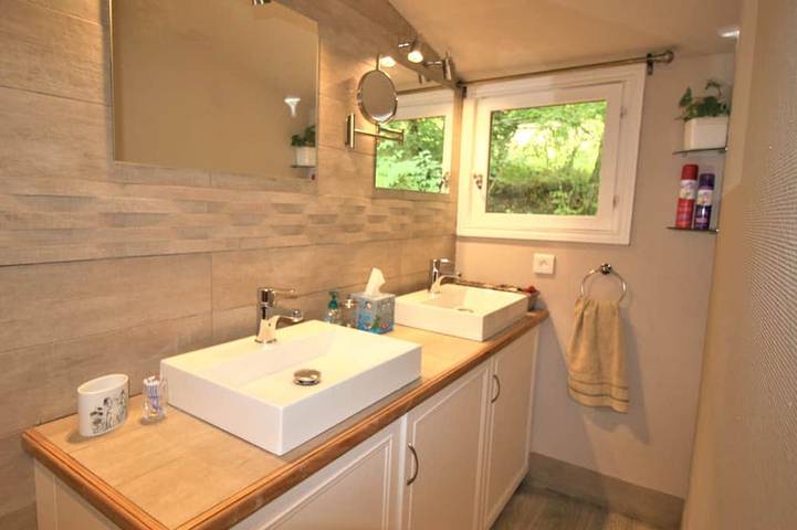 Location de vacances pour 5 personnes, avec Jardin à Loze - 4