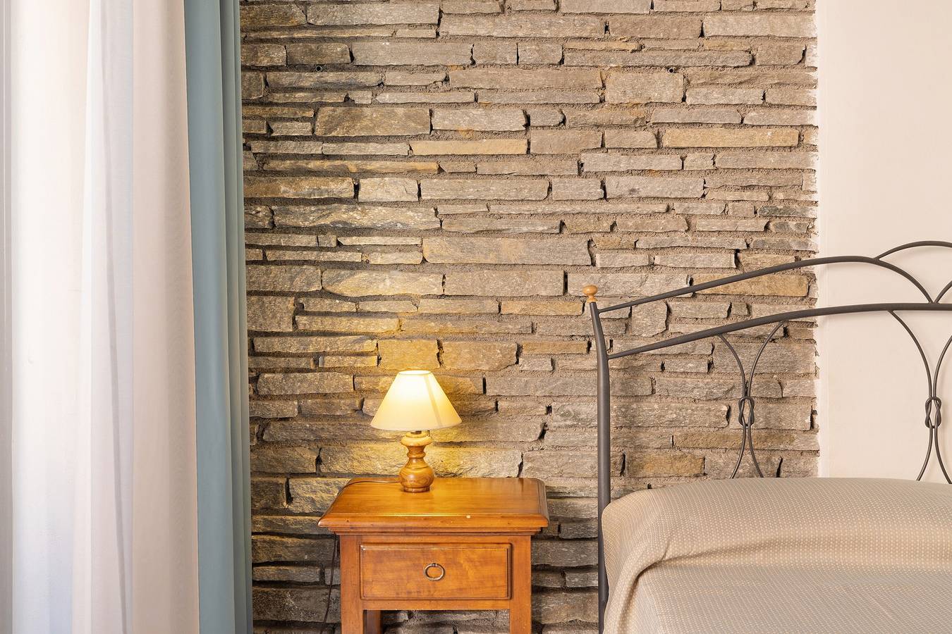 Appartamento intero, Appartamento vacanze '5 Mehari' con balcone, aria condizionata e Wi-Fi in Varigotti, Comune di Finale Ligure