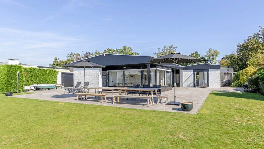 Ferienhaus für 11 Personen, mit Garten in Kamperland