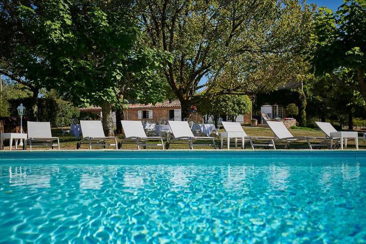 Hôtel pour 3 personnes, avec jardin et piscine, animaux acceptés à Mauzac-et-Grand-Castang - 2