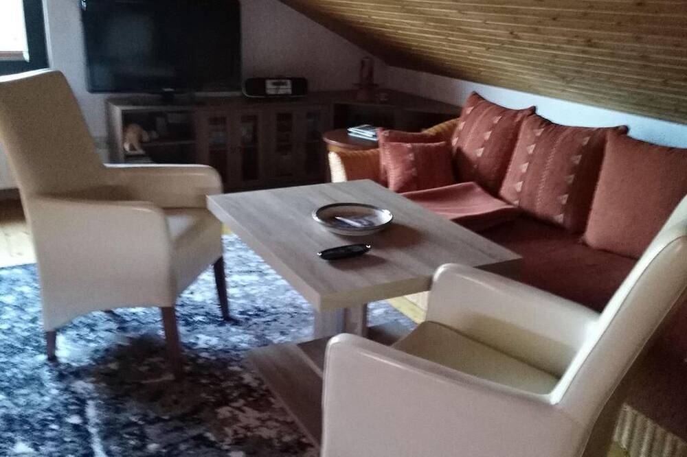 Ganze Wohnung, Ferienhaus Ullrich - Ferienhaus, Dusche oder Bad, Wc, 1 Schlafraum in Augustusburg, Chemnitz und Umgebung