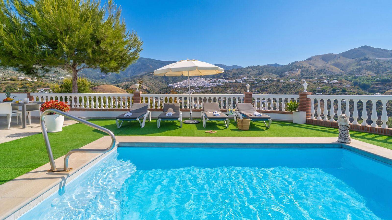 Villa Entremontañas Árchez by Ruralidays in Árchez, Málaga Province