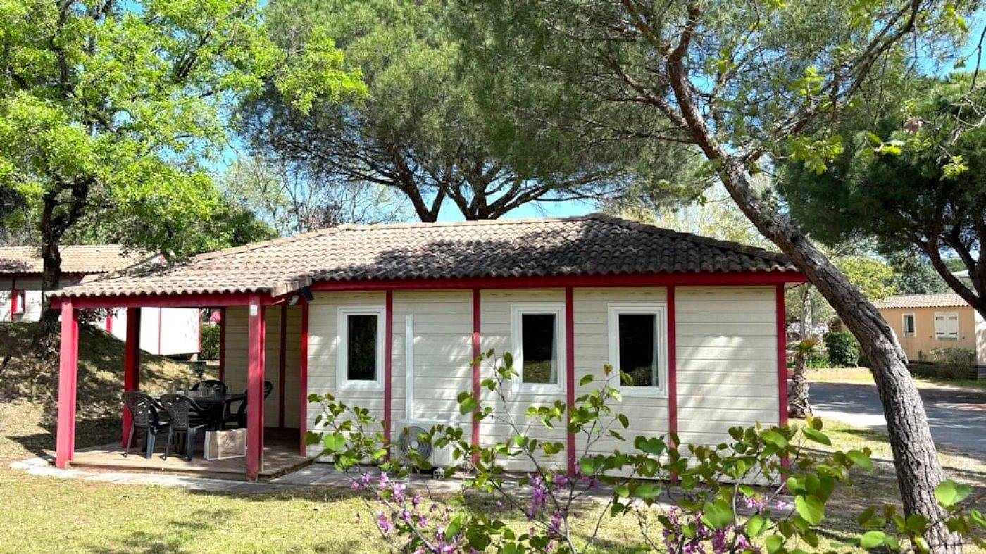 Zecamping 5 étoiles animé parc aquatique pet friendly locatif Tv clim in Le Muy, Costa mediterránea (Francia)