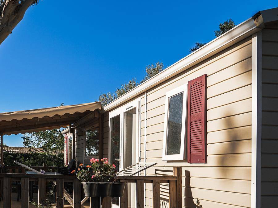 Camping U pezzo - Mobilhome 6 personnes - 3 chambres - Clim in Saint-Florent, Région de Calvi