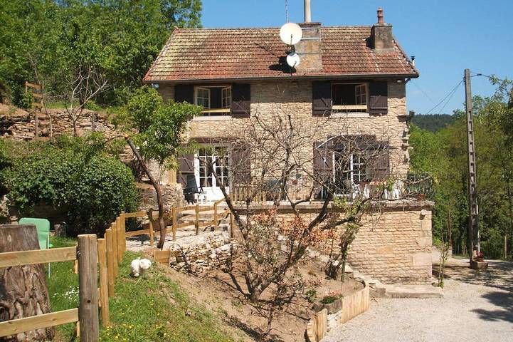 Location de vacances pour 4 personnes, avec Balcon et Jardin à Beaune