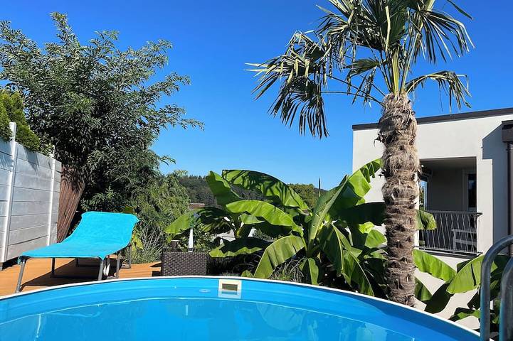 Ferienwohnung für 4 Personen, mit Terrasse und Garten sowie Pool und Sauna in Boxberg