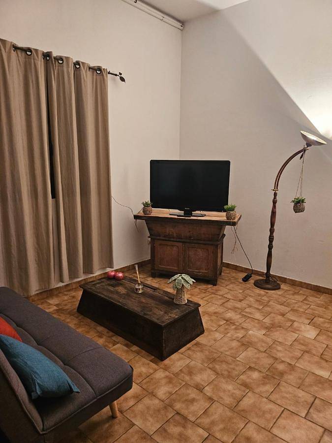 Gîte pour 2 personnes, avec vue et terrasse à Olivese - 4