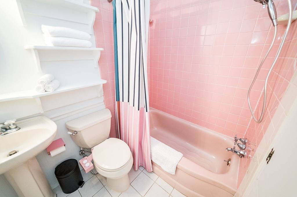 Unique Midcentury Minimalist w/ Natural Light in the Heart of Lyh in Lynchburg, Virginia