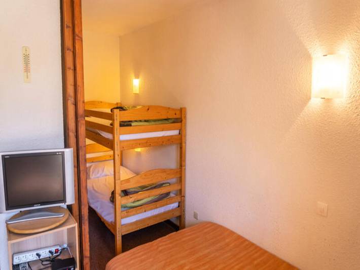 Gîte pour 4 personnes, avec balcon dans Office De Tourisme Des Orres - 3