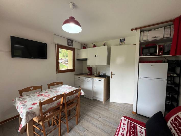 Apartamento entero, Apartamento acogedor con terraza para 4 personas y parking en Châtel in Châtel, Les Portes du Soleil