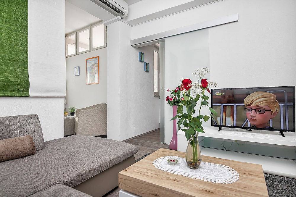 Hel leilighet, Luksus leilighet på Makarska-rivieraen in Baska Voda, Makarska Riviera