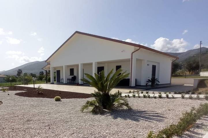 Marilù Dream House Formia, Villa 800 meters from the sea in Formia, Latina Provinz